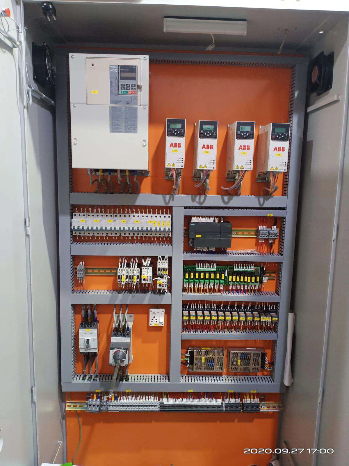 Internal wiring layout and component chassis view