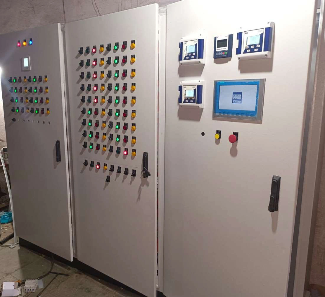 Main control console system with HMI interface screens